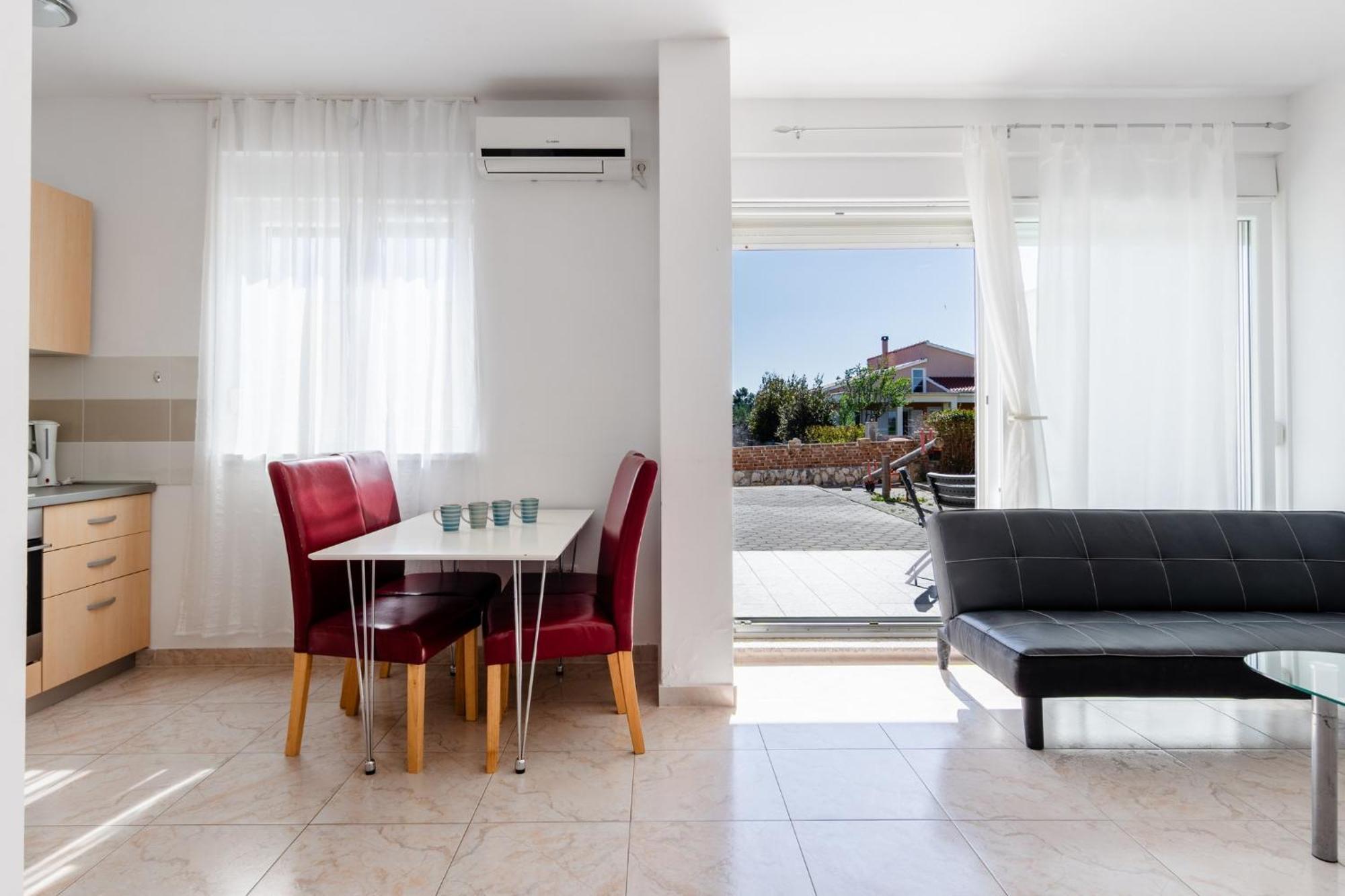 Apartment Village نين المظهر الخارجي الصورة
