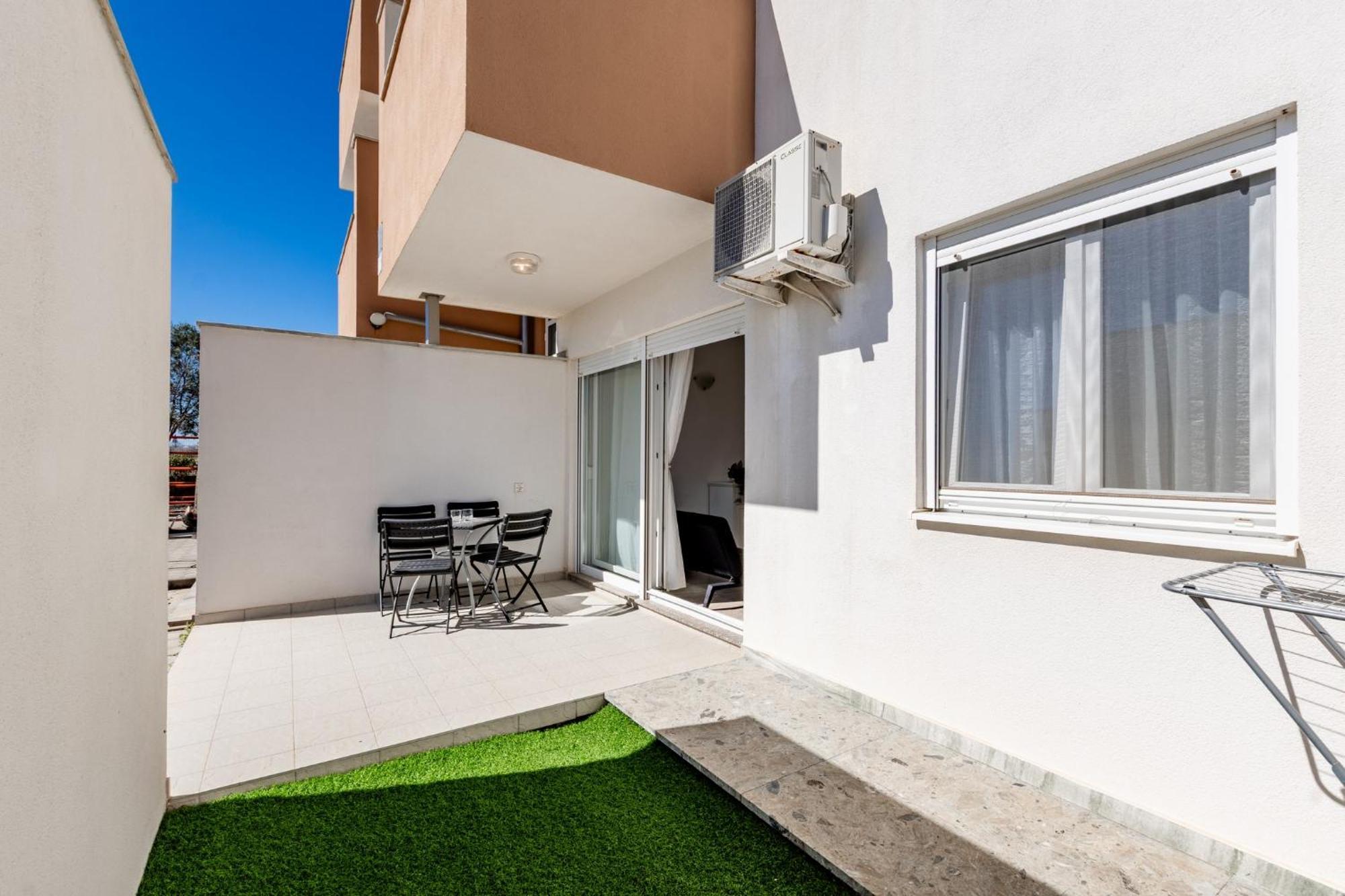 Apartment Village نين المظهر الخارجي الصورة