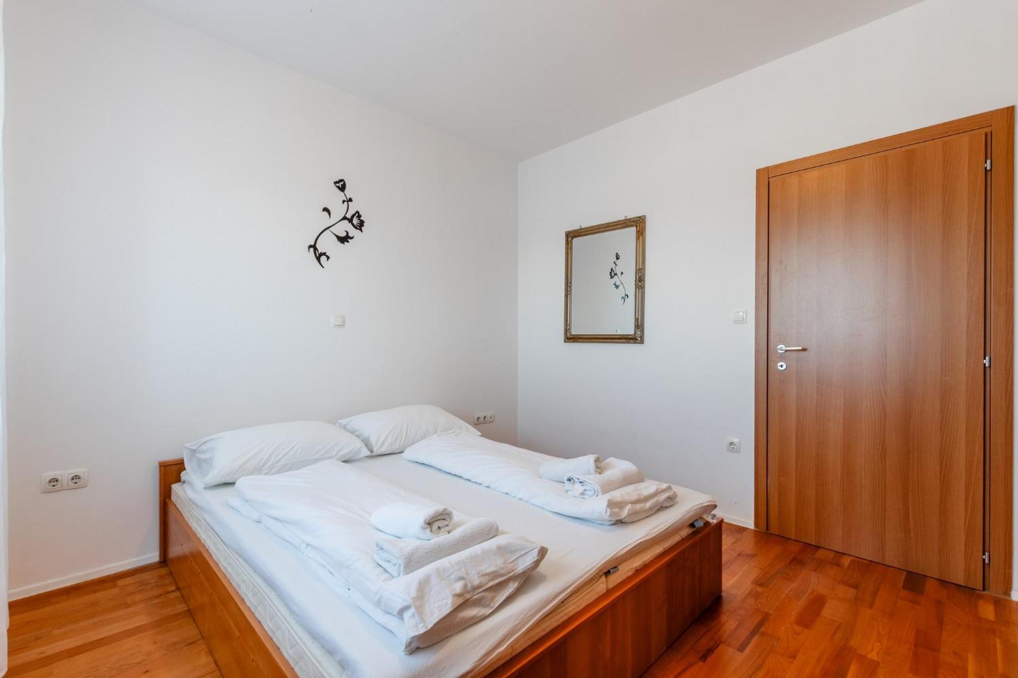 Apartment Village نين المظهر الخارجي الصورة