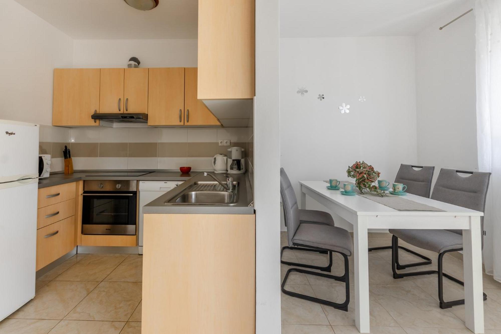 Apartment Village نين المظهر الخارجي الصورة